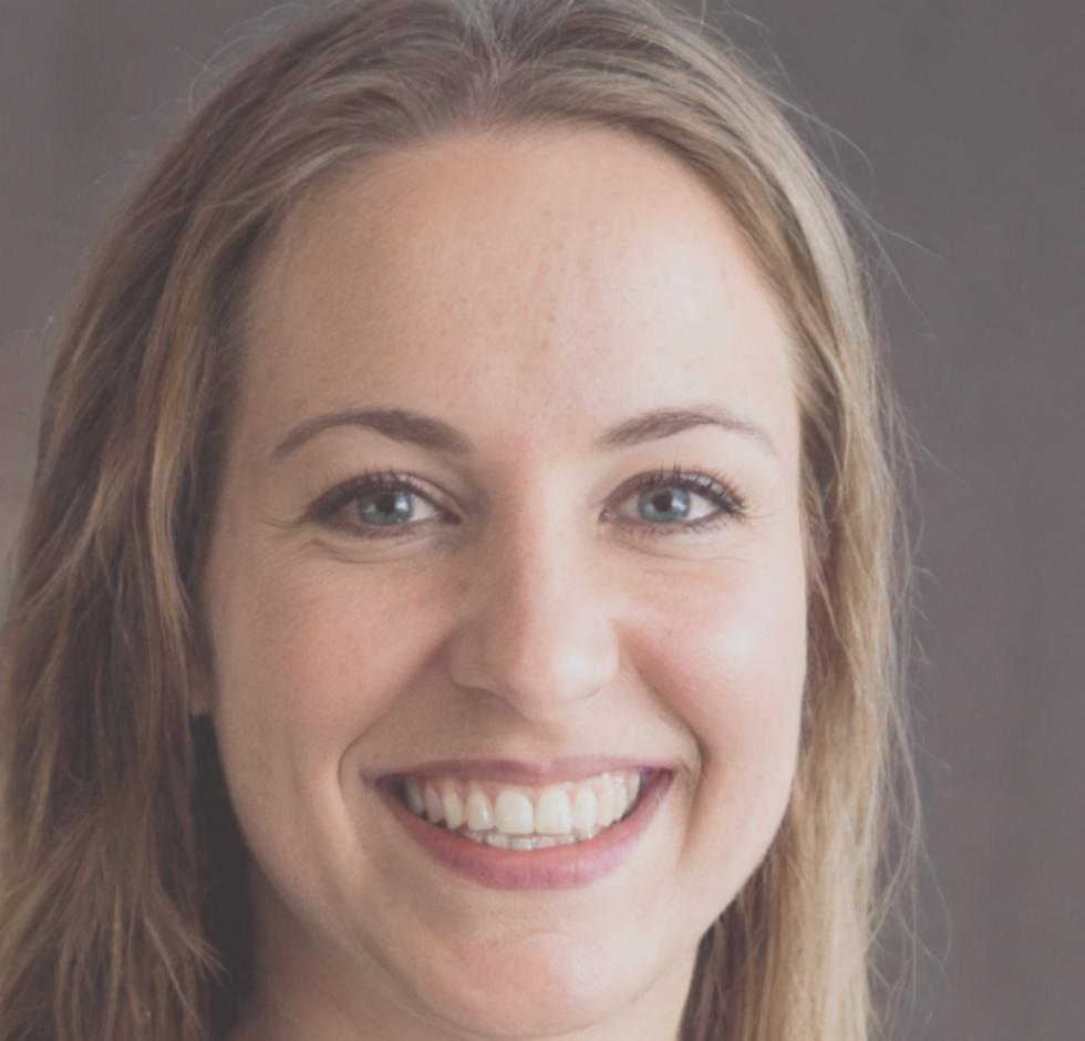 Siobhan O'Malley, Financial Modeling Specialist